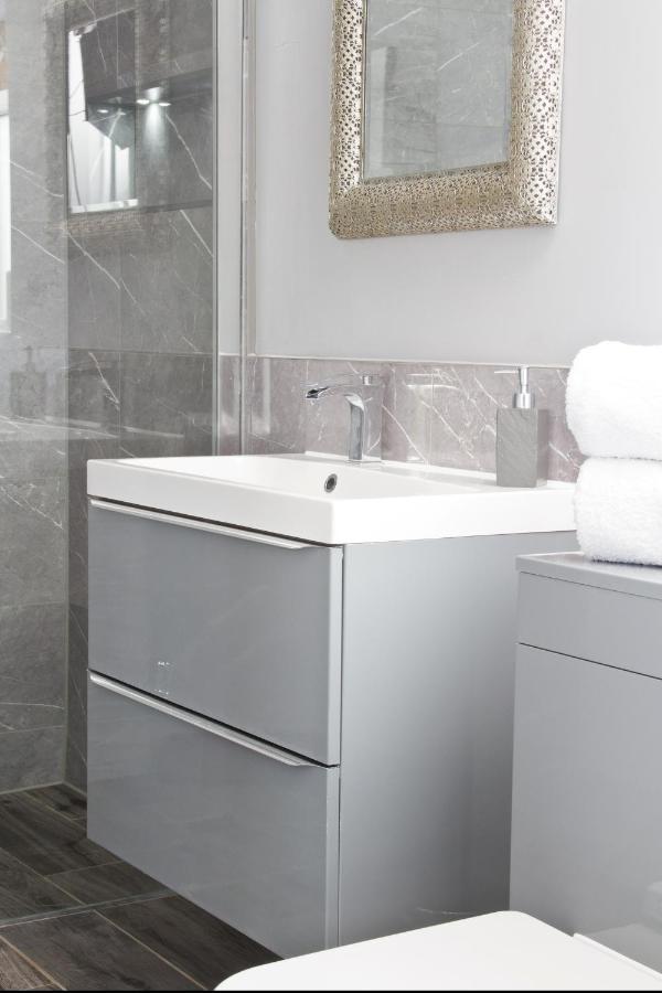 Mystique Barn Apartment บริสตอล ภายนอก รูปภาพ